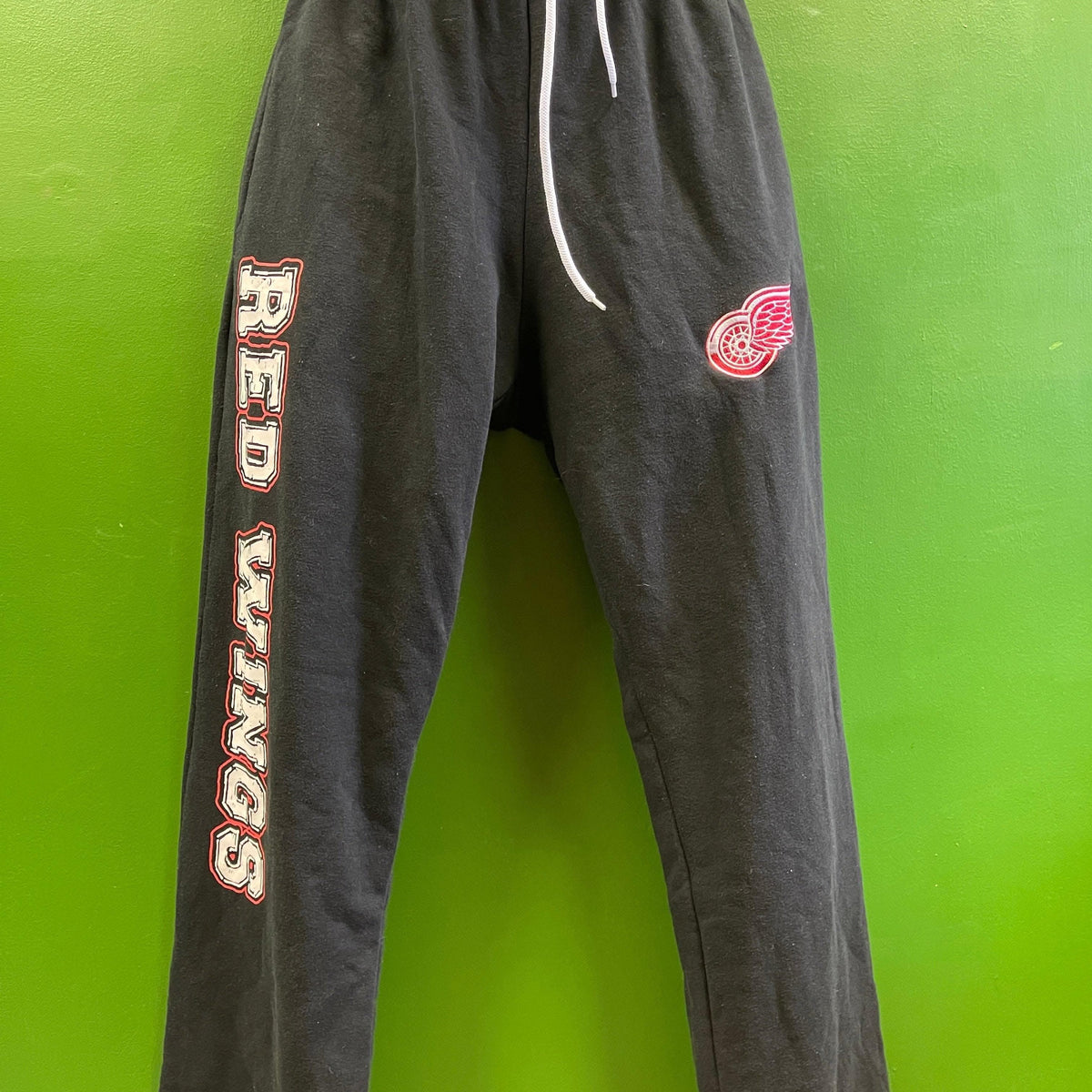 Red wings new arrivals sweatpants