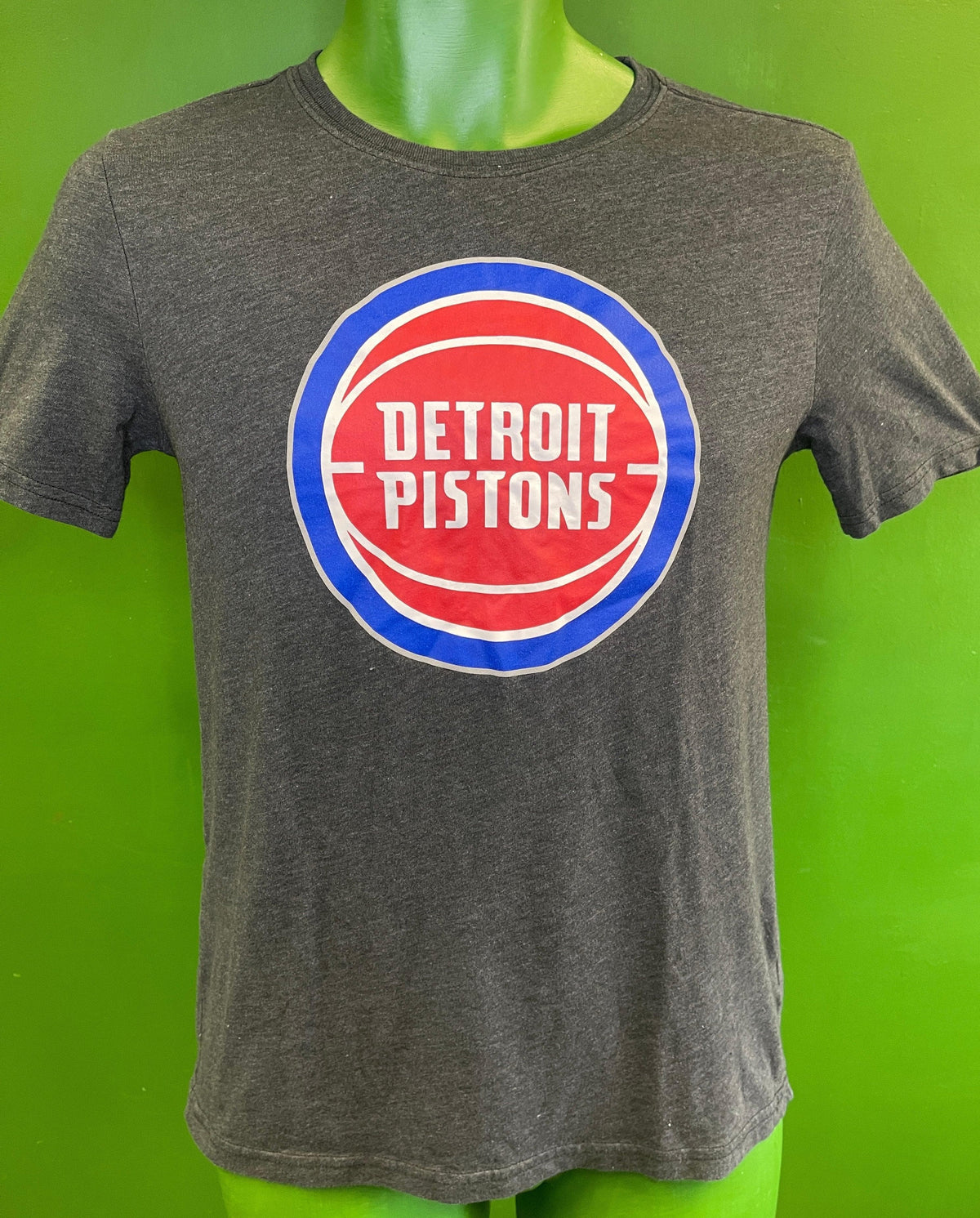 NBA Detroit Pistons Heathered Grey T-Shirt Youth X-Large 14-16