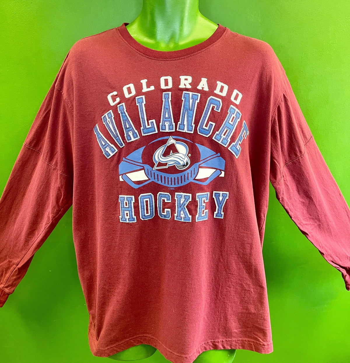 NHL Colorado Avalanche GIII L/S Embroidered T-Shirt Men's Large