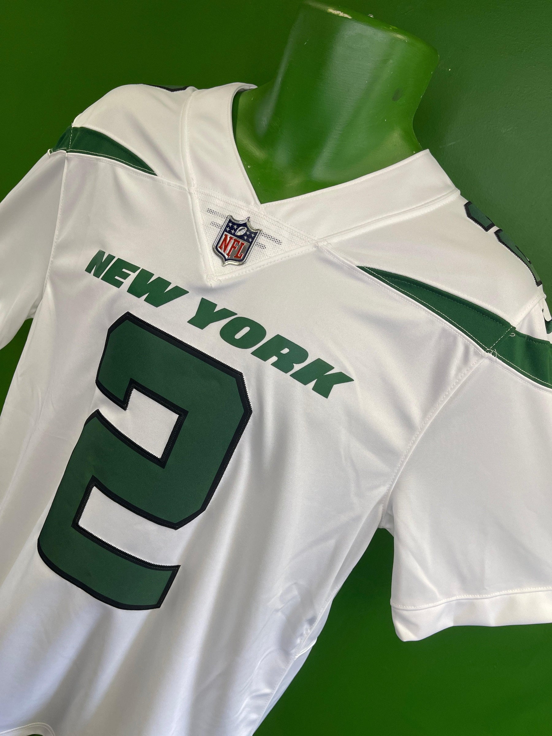 Nike Men's New York Jets Zach Wilson #2 White Game Jersey