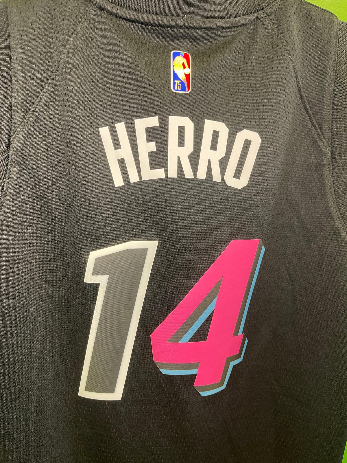 NBA Miami Heat Tyler Herro #14 Jersey Youth Large 14-16 NWT