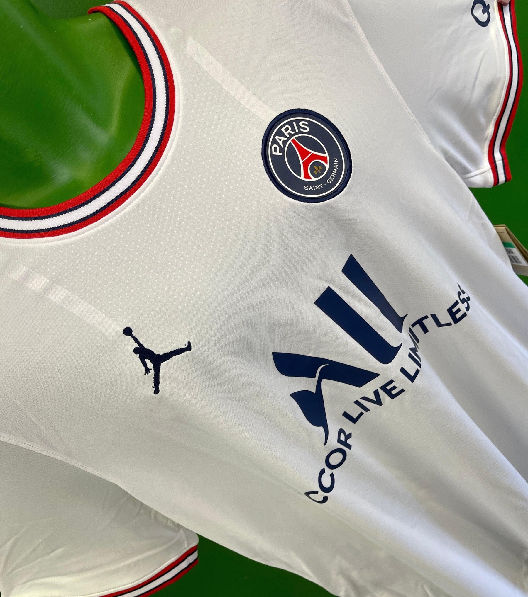 Paris Saint-Germain Neymar Jr #10 Fourth Stadium Shirt 2021-22 Men's X-Large NWT