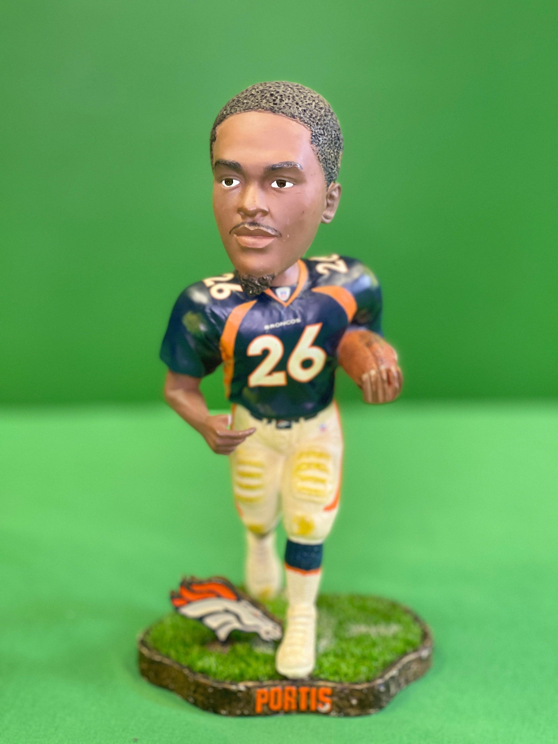 NFL Denver Broncos Clinton Portis #26 FOCO Bobblehead Ltd Ed Legends