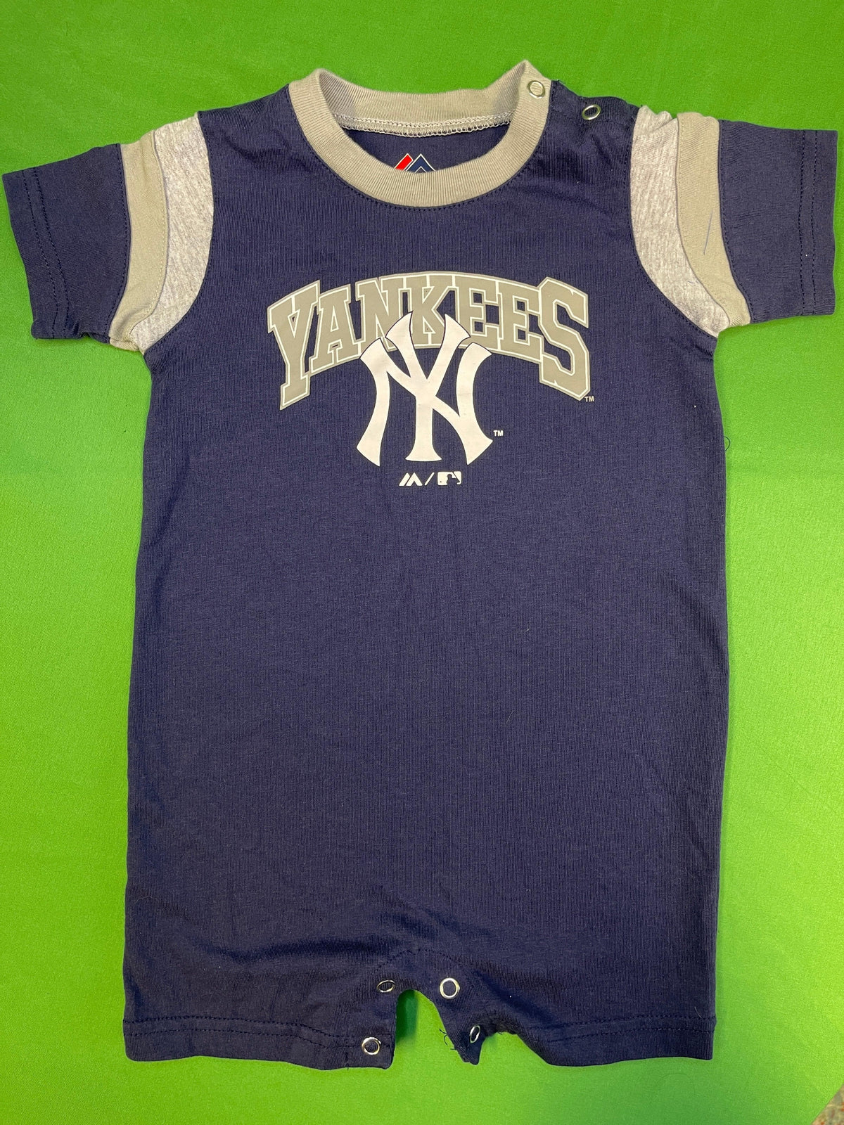 MLB New York Yankees Majestic Toddler Infant Playsuit 24 months