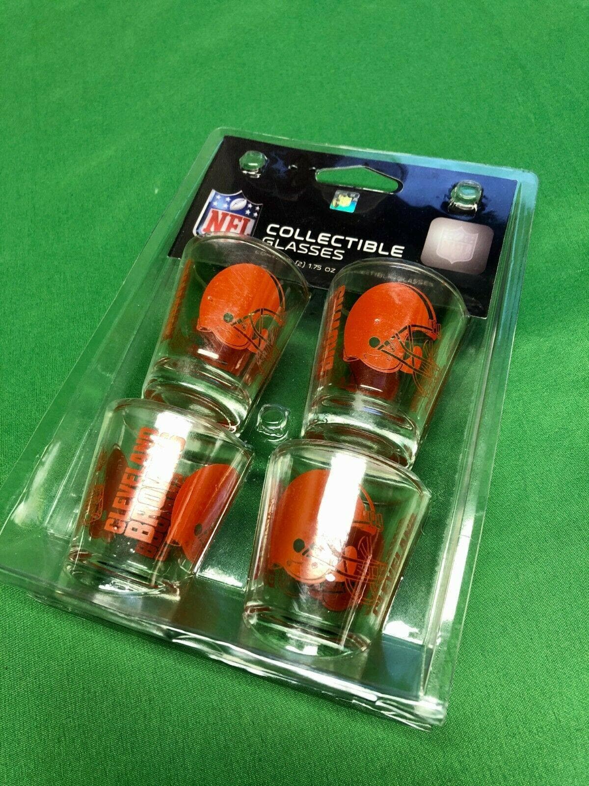 NFL Cleveland Browns Set of 4 Collectible Shot Glasses NWT Great Gift!