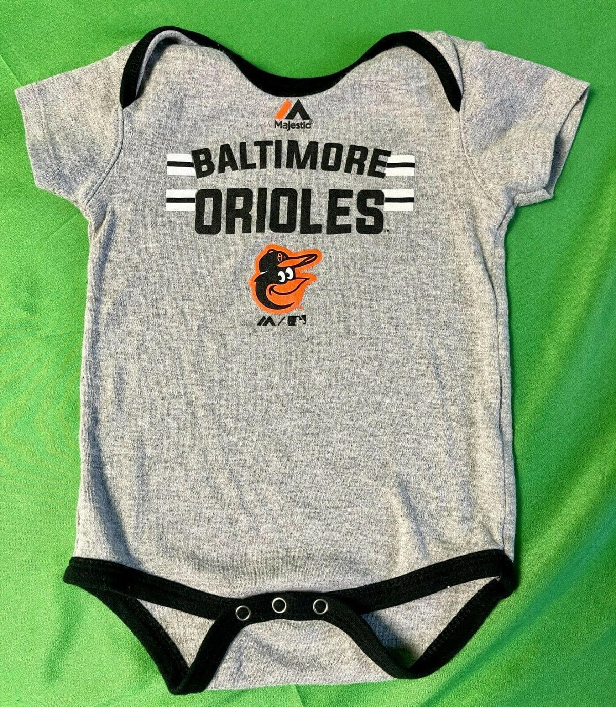 MLB Baltimore Orioles Majestic Bodysuit/Vest 18 months