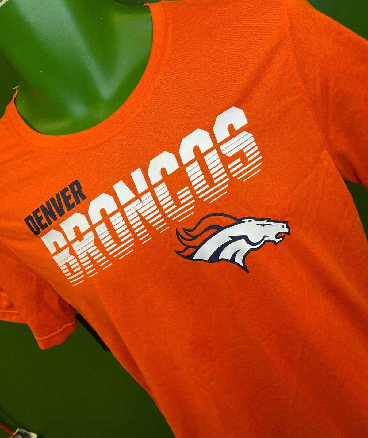 NFL Denver Broncos T-Shirt Youth Large 14-16 NWT