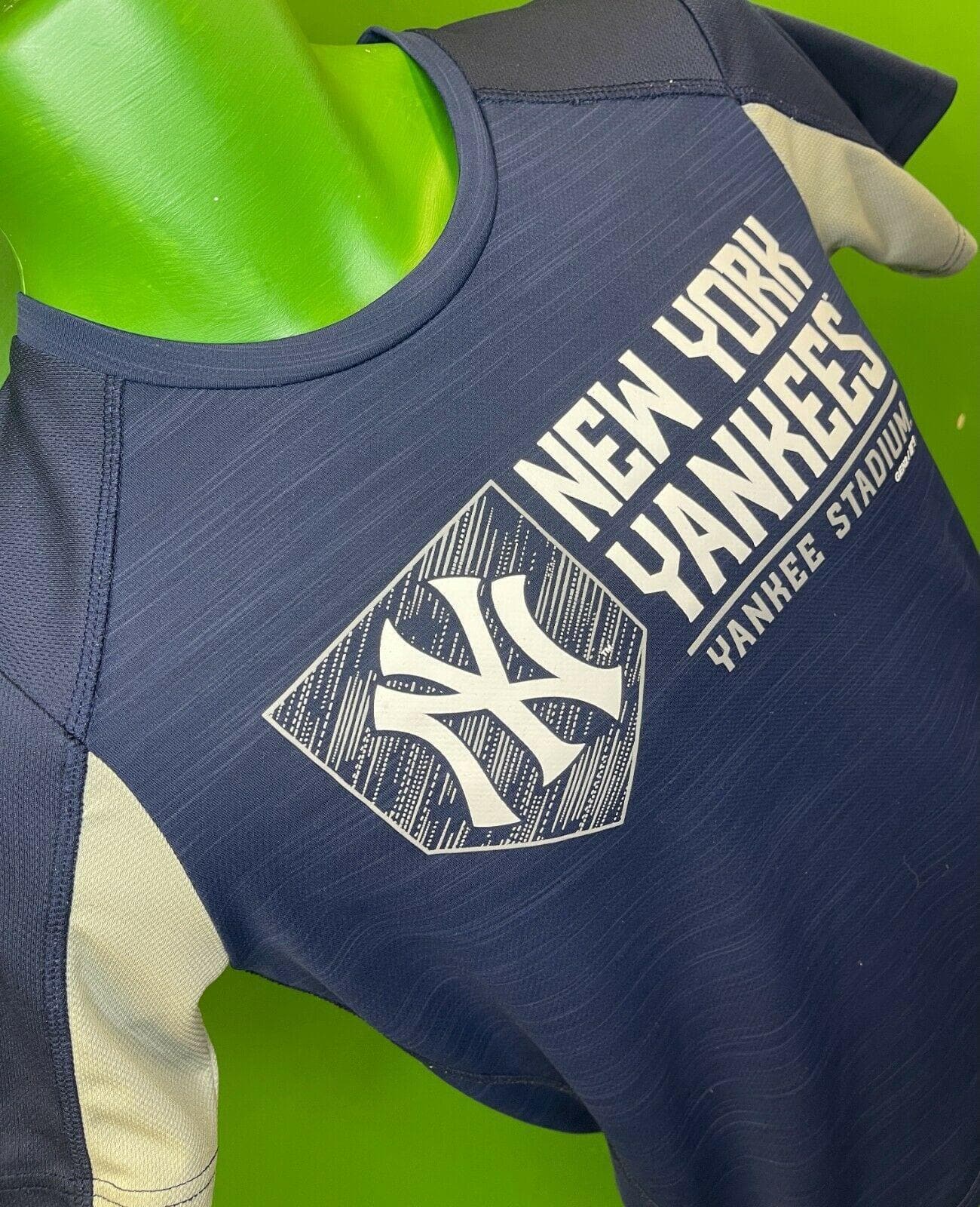 MLB New York Yankees Wicking T-Shirt Youth Medium 10-12