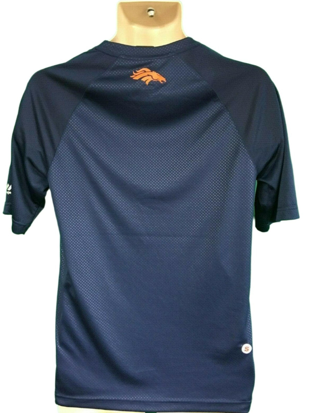 NFL Denver Broncos Majestic Cool Base T-Shirt Men's Small NWT