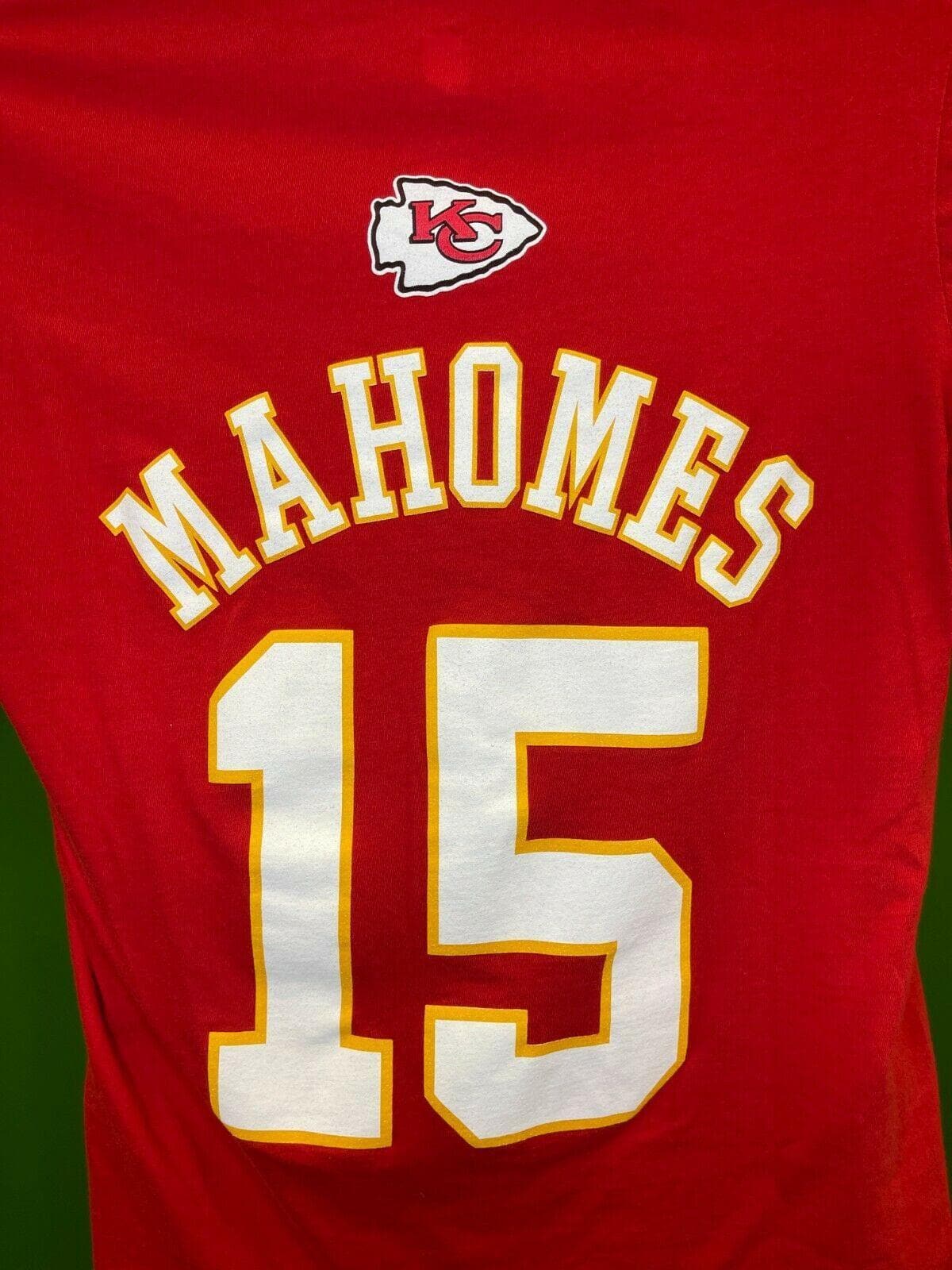 NFL Kansas City Chiefs Patrick Mahomes #15 T-Shirt Youth Large 14-16