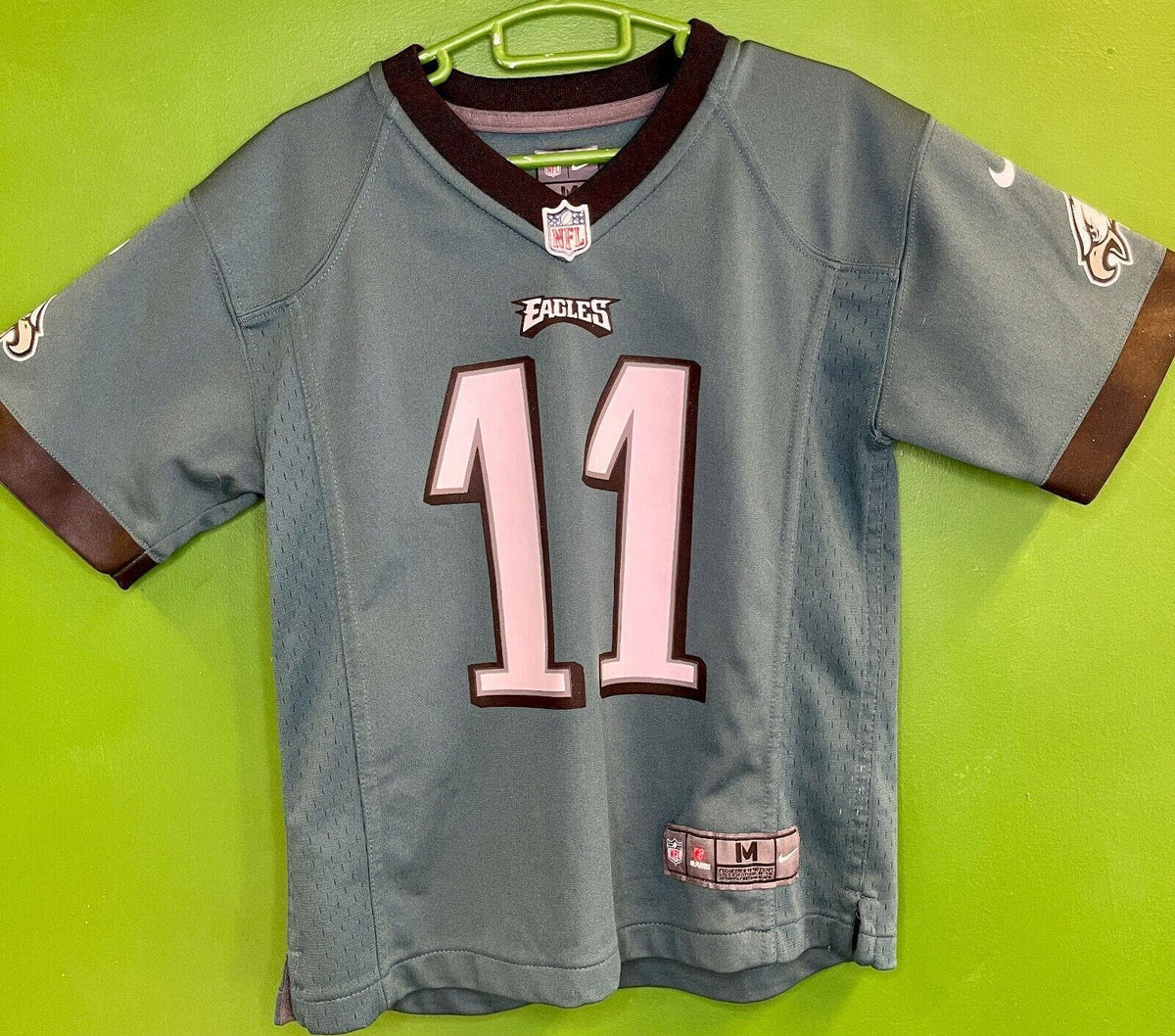 NFL Philadelphia Eagles C. Wentz #11 Game Jersey Kids' Medium 5-6