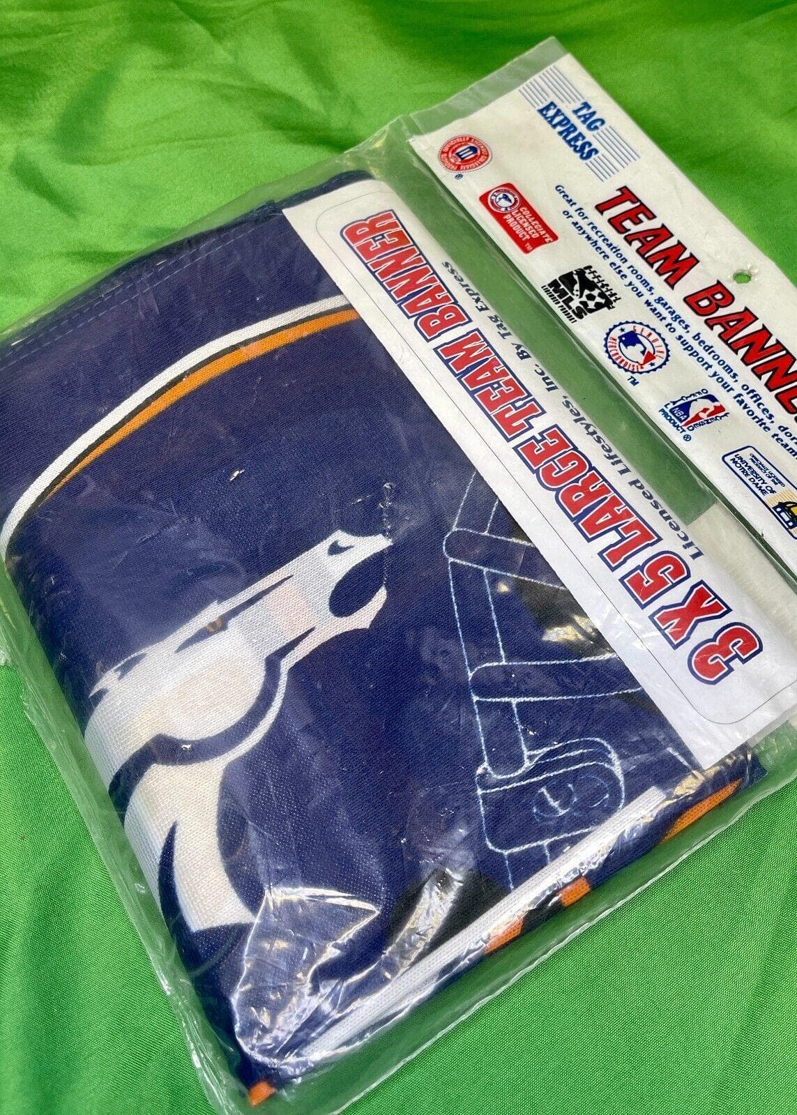 NFL Denver Broncos Vintage Super Bowl XXXIII Flag Banner  3' X 5' NWT